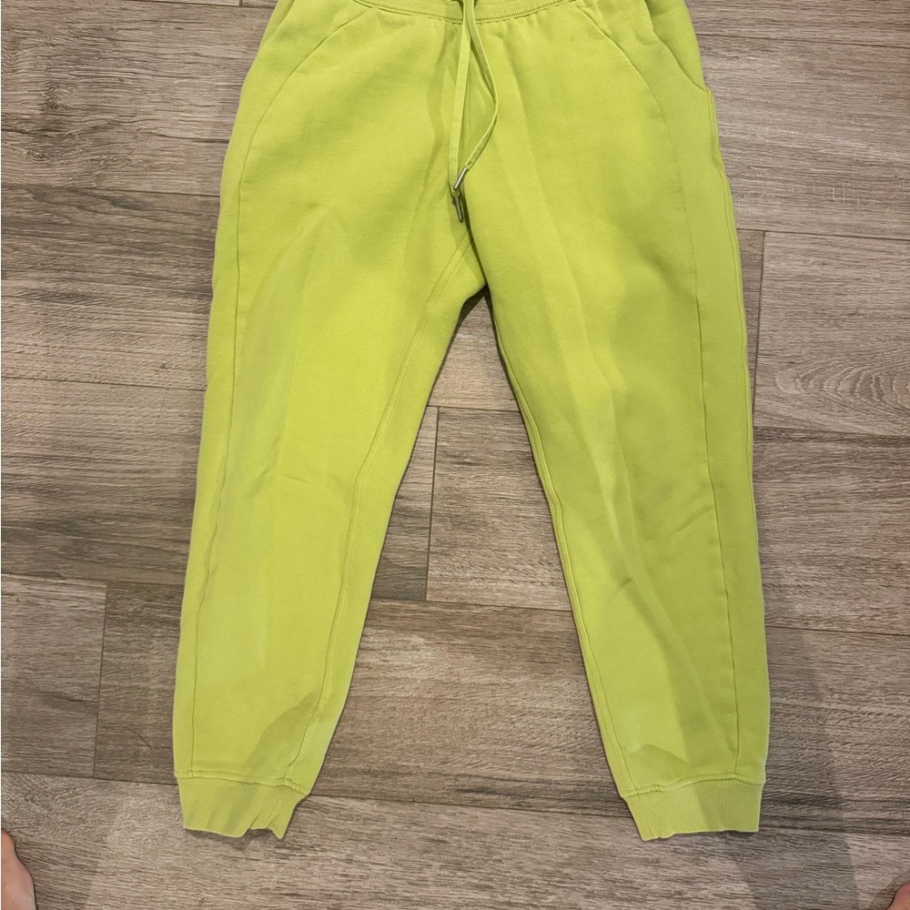 Lululemon women Bright Yellow sweat Jogger Pants